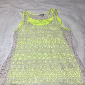 Beautiful pairing for the petite diva!